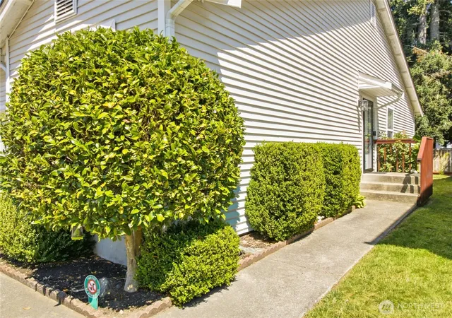 Photo 3 of Single family home for sale at 6924 Jericho Ln SW, Olympia, WA 98512 | MLS# NWM2555303 | Listing updated on 2026-10-01