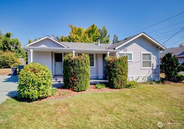 Photo 1 of Sale Pending at 116 S 7th Street, Mount Vernon, WA 98274 | MLS# NWM2555307 | Listing updated on 2026-09-26
