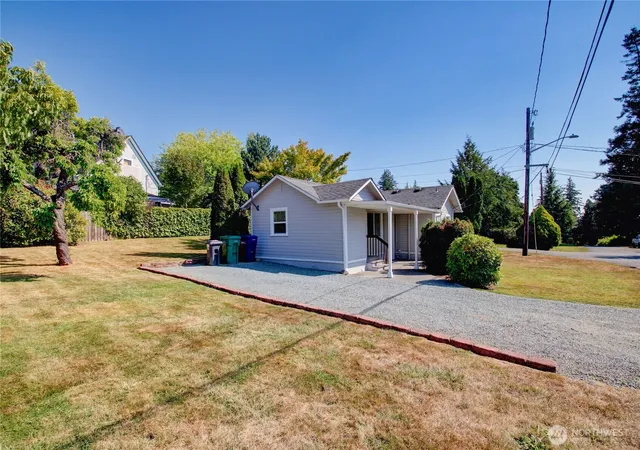 Photo 2 of Sale Pending at 116 S 7th Street, Mount Vernon, WA 98274 | MLS# NWM2555307 | Listing updated on 2026-09-26