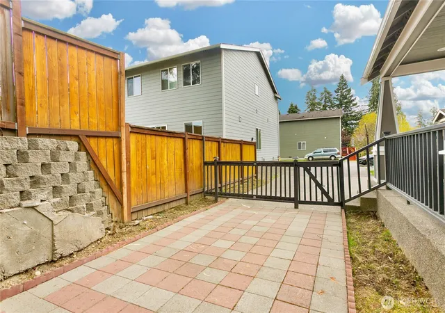 Photo 3 of Single family home for sale at 4333 S 52nd Street, Tacoma, WA 98409 | MLS# NWM2555311 | Listing updated on 2026-09-22