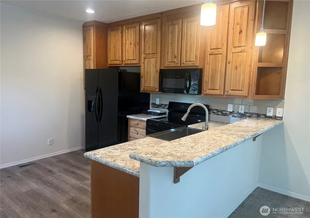 Photo 3 of Manufactured home for sale at 3371 Se Bielmeier Rd #91, Port Orchard, WA 98367 | MLS# NWM2555342 | Listing updated on 2026-09-22