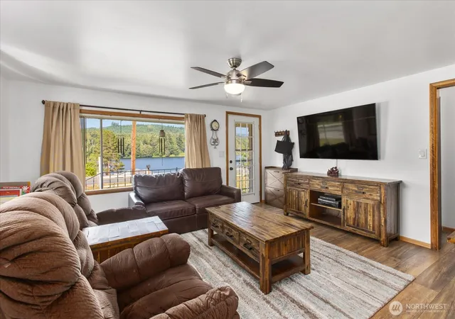 Photo 3 of Single family home for sale at 22832 State Route 9, Mount Vernon, WA 98274 | MLS# NWM2555348 | Listing updated on 2026-09-28