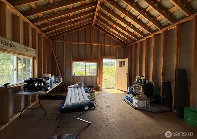 Photo 4 of Sale Pending at 42 Tedesco Rd, Republic, WA 99166 | MLS# NWM2555354 | Listing updated on 2026-09-21