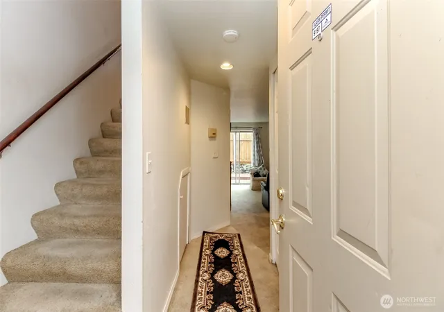 Photo 3 of Townhouse for sale at 1426 S 308th Lane, Federal Way, WA 98003 | MLS# NWM2555355 | Listing updated on 2026-09-22