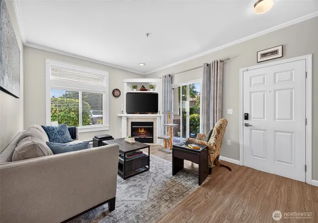 Photo 3 of Condo for sale at 6117 Isaac Ave Se #H-14, Auburn, WA 98092 | MLS# NWM2555364 | Listing updated on 2026-09-22