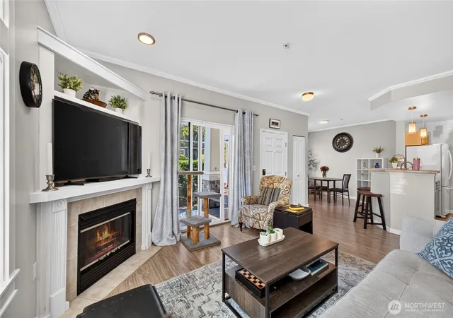 Photo 3 of Condo for sale at 6117 Isaac Ave SE #H-14, Auburn, WA 98092 | MLS# NWM2555364 | Listing updated on 2026-09-22