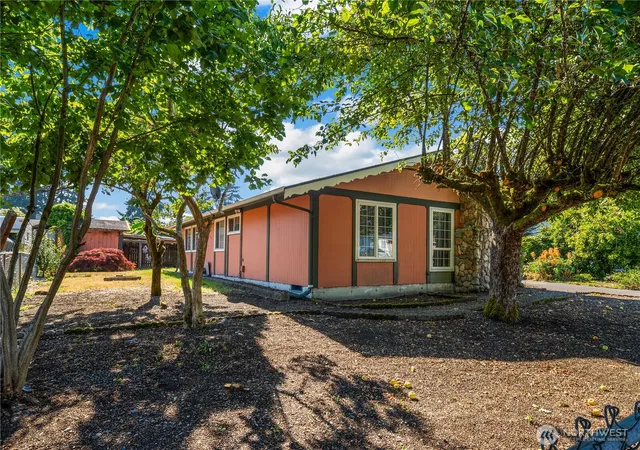 Photo 2 of Sale Pending at 17111 5th Avenue Ct E, Spanaway, WA 98387 | MLS# NWM2555377 | Listing updated on 2026-09-25