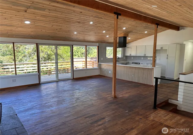 Photo 4 of Single family home for sale at 3219 Halverson Ave, Bremerton, WA 98310 | MLS# NWM2555379 | Listing updated on 2026-09-22