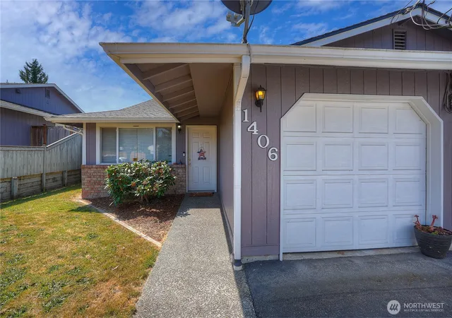 Photo 1 of House for sale at 1404 103rd Street E, Tacoma, WA 98445 | MLS# NWM2555389 | Listing updated on 2026-09-22