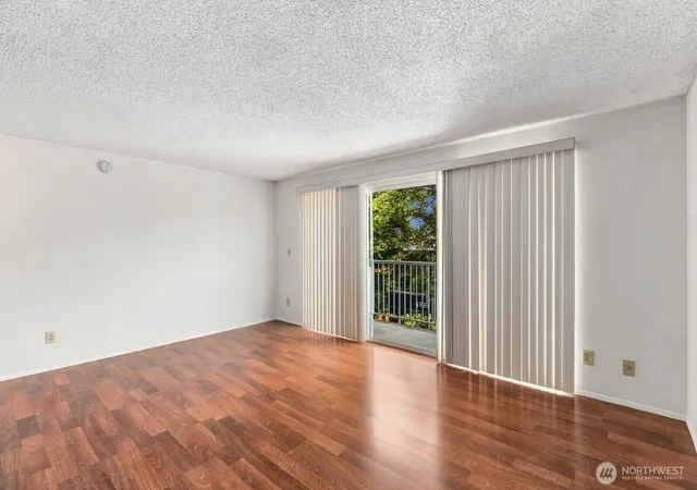Photo 3 of Condo for sale at 762 Hayes St #23, Seattle, WA 98109 | MLS# NWM2555390 | Listing updated on 2026-09-23