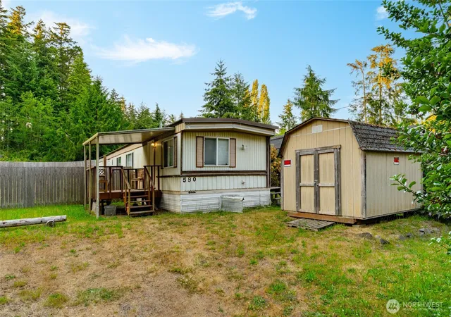 Photo 3 of Manufactured home for sale at 590 Ocean View Dr, Oak Harbor, WA 98277 | MLS# NWM2555430 | Listing updated on 2026-09-22