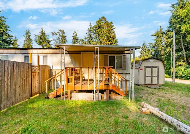 Photo 3 of Manufactured home for sale at 590 Ocean View Dr, Oak Harbor, WA 98277 | MLS# NWM2555430 | Listing updated on 2026-09-22