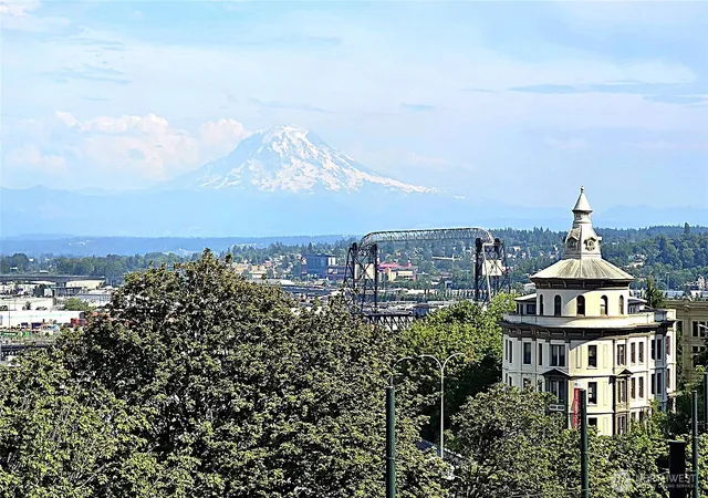 Condo for sale at 525 Broadway #302, Tacoma, WA 98402 | MLS# NWM2555441