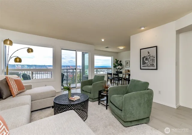 Photo 3 of Condo for sale at 525 Broadway #302, Tacoma, WA 98402 | MLS# NWM2555441 | Listing updated on 2026-09-24
