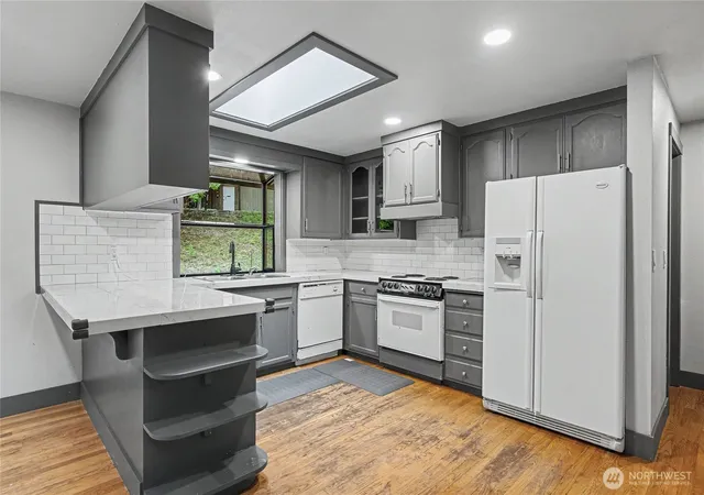 Photo 4 of Single family home for sale at 29405 39th Avenue Ct E, Graham, WA 98338 | MLS# NWM2555453 | Listing updated on 2026-09-22