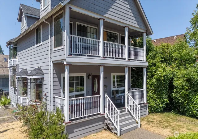 Photo 1 of Single family home for sale at 2019 Capitol Way S, Olympia, WA 98501 | MLS# NWM2555489 | Listing updated on 2026-09-26
