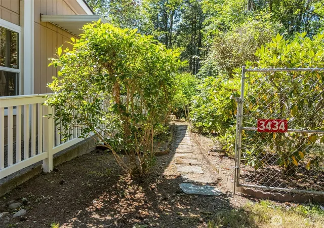 Photo 3 of Manufactured home for sale at 3434 N Mission Rd W, Bremerton, WA 98312 | MLS# NWM2555509 | Listing updated on 2026-09-23