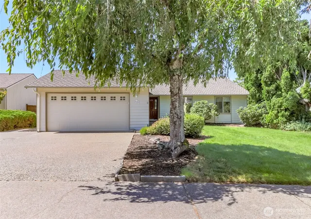 Photo 1 of Sale Pending at 17229 160th Avenue Se, Renton, WA 98058 | MLS# NWM2555510 | Listing updated on 2026-09-25