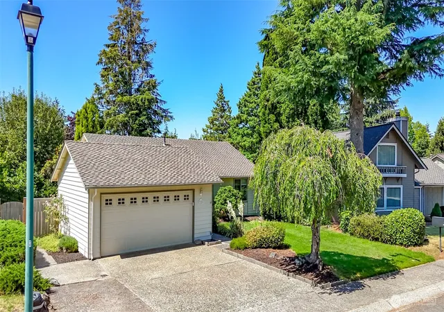 Photo 3 of Sale Pending at 17229 160th Avenue Se, Renton, WA 98058 | MLS# NWM2555510 | Listing updated on 2026-09-25
