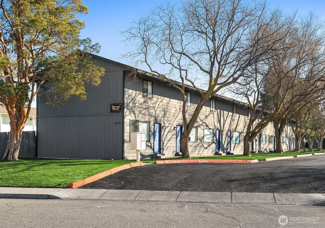Photo 1 of Multi family home for sale at 6721 W Kennewick Ave, Kennewick, WA 99336 | MLS# NWM2555513 | Listing updated on 2026-09-22