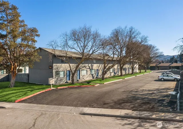 Photo 2 of Multi family home for sale at 6721 W Kennewick Ave, Kennewick, WA 99336 | MLS# NWM2555513 | Listing updated on 2026-09-22