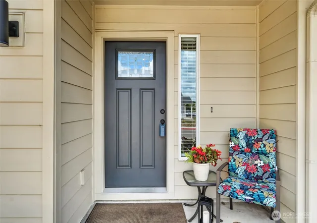 Photo 3 of Multi family home for sale at 1016 Peach St, Winlock, WA 98596 | MLS# NWM2555516 | Listing updated on 2026-09-22