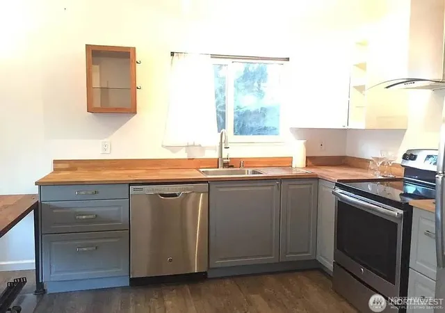 Photo 2 of Multi family home for sale at 1750 NW 58th Street, Seattle, WA 98107 | MLS# NWM2555526 | Listing updated on 2026-09-22