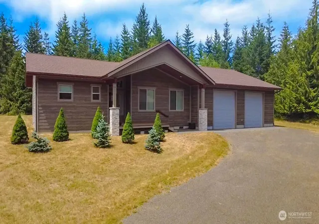 Photo 2 of Single family home for sale at 545 Headwaters Ln, Port Angeles, WA 98362 | MLS# NWM2555543 | Listing updated on 2026-09-22