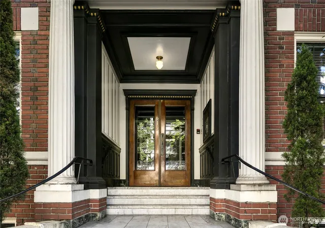 Photo 2 of Condo for sale at 615 Boren Ave #17, Seattle, WA 98104 | MLS# NWM2555547 | Listing updated on 2026-09-24