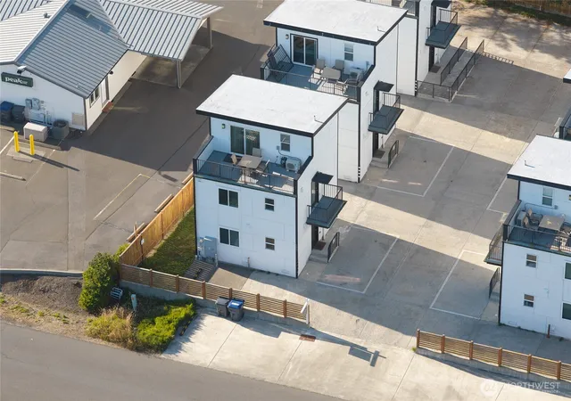 Photo 2 of Condo for sale at 890 Magellan Ave #1, Ocean Shores, WA 98569 | MLS# NWM2555568 | Listing updated on 2026-10-01