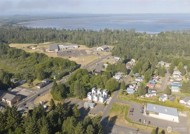 Photo 3 of Condo for sale at 890 Magellan Ave #1, Ocean Shores, WA 98569 | MLS# NWM2555568 | Listing updated on 2026-10-01