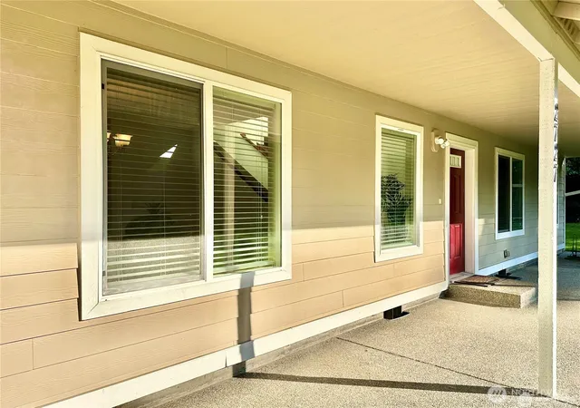 Photo 2 of Single family home for sale at 2727 Jackson Lake Rd Kpn Nw, Lakebay, WA 98349 | MLS# NWM2555609 | Listing updated on 2026-09-22