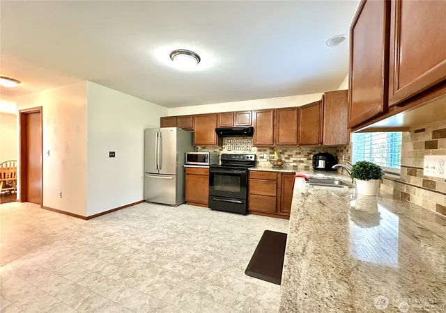 Photo 4 of Single family home for sale at 2727 Jackson Lake Rd Kpn NW, Lakebay, WA 98349 | MLS# NWM2555609 | Listing updated on 2026-09-22