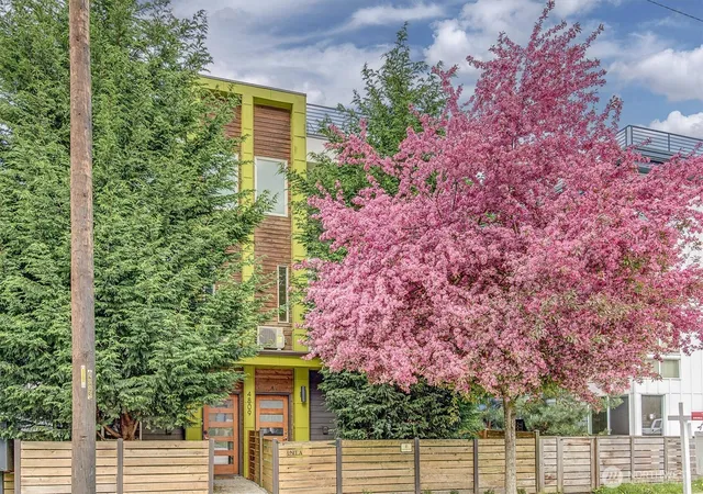 Photo 27 of Townhouse for sale at 4809 Delridge Way SW #A, Seattle, WA 98106 | MLS# NWM2555611 | Listing updated on 2026-10-06