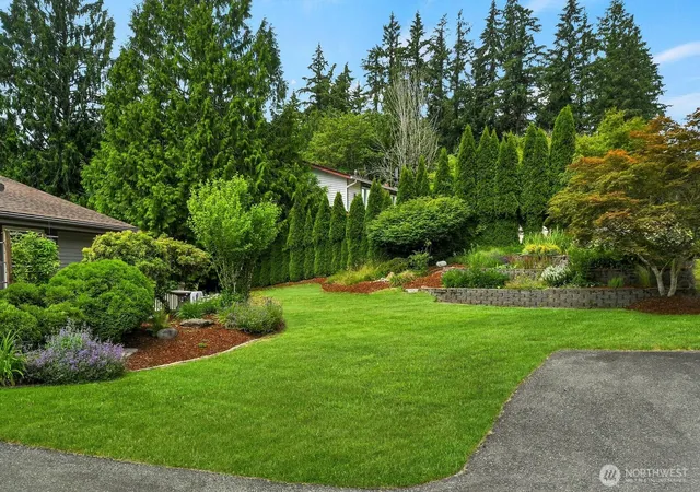 Photo 3 of Single family home for sale at 24520 Se 24th Street, Sammamish, WA 98075 | MLS# NWM2555638 | Listing updated on 2026-10-02