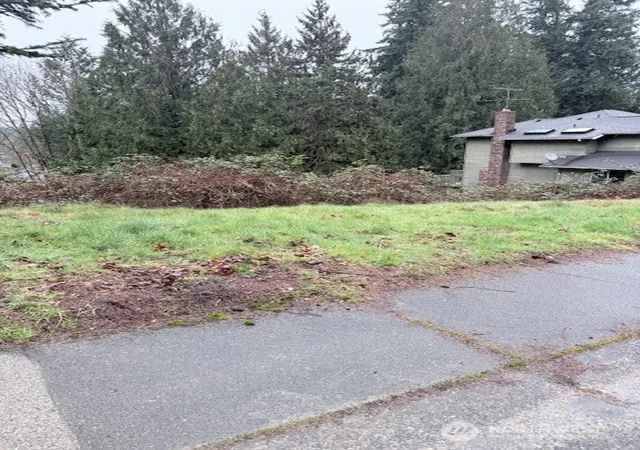 Photo 4 of Land for sale at 14708 SE 145th Place, Renton, WA 98059 | MLS# NWM2555649 | Listing updated on 2026-09-22