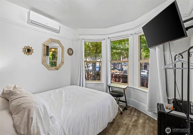 Photo 3 of Condo for sale at 1225 E Jefferson St, Seattle, WA 98122 | MLS# NWM2555672 | Listing updated on 2026-09-27