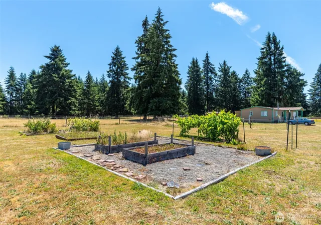 Photo 3 of Single family home for sale at 18408 Kohse Ln Sw, Rochester, WA 98579 | MLS# NWM2555686 | Listing updated on 2026-09-22