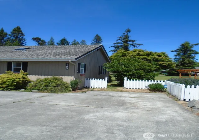 Photo 3 of Single family home for sale at 145 Emerald Dr, Sequim, WA 98382 | MLS# NWM2555693 | Listing updated on 2026-09-22