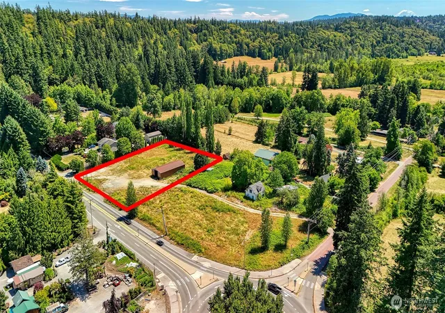 Photo 2 of Sale Pending at 19711 Ne Union Hl Rd, Redmond, WA 98053 | MLS# NWM2555716 | Listing updated on 2026-08-17
