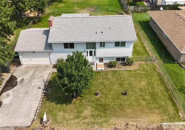 Photo 1 of Single family home for sale at 4012 W Deschutes Ave, Kennewick, WA 99336 | MLS# NWM2555753 | Listing updated on 2026-09-29