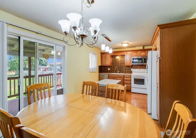 Photo 4 of Single family home for sale at 4012 W Deschutes Ave, Kennewick, WA 99336 | MLS# NWM2555753 | Listing updated on 2026-09-29