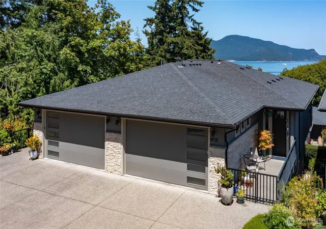 Photo 3 of Townhouse for sale at 4938 Portalis Way #6, Anacortes, WA 98221 | MLS# NWM2555775 | Listing updated on 2026-09-26