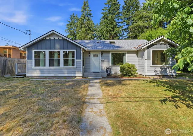 Photo 1 of Single family home for sale at 5305 Chicago Ave Sw, Lakewood, WA 98499 | MLS# NWM2555827 | Listing updated on 2026-09-22