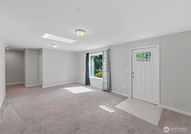 Photo 2 of Single family home for sale at 5305 Chicago Ave Sw, Lakewood, WA 98499 | MLS# NWM2555827 | Listing updated on 2026-09-22