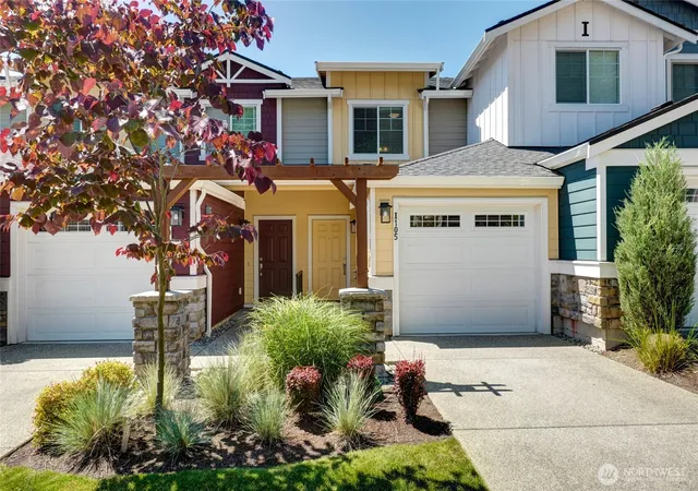 Photo 3 of Townhouse for sale at 22328 88th Way S #I105, Kent, WA 98031 | MLS# NWM2555876 | Listing updated on 2026-09-22