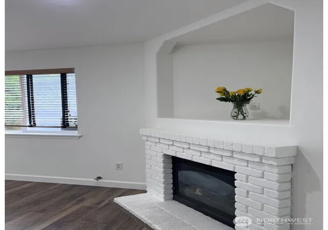 Photo 3 of Sale Pending at 25412 160th Place SE, Covington, WA 98042 | MLS# NWM2555883 | Listing updated on 2026-09-25