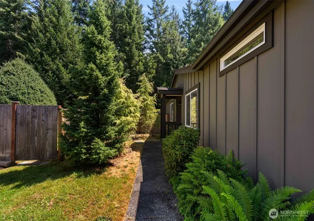 Photo 3 of Manufactured home for sale at 14619 41st Avenue Ct Nw #82, Gig Harbor, WA 98332 | MLS# NWM2555886 | Listing updated on 2026-09-22