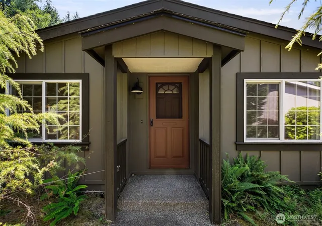 Photo 3 of Manufactured home for sale at 14619 41st Avenue Ct NW #82, Gig Harbor, WA 98332 | MLS# NWM2555886 | Listing updated on 2026-09-22