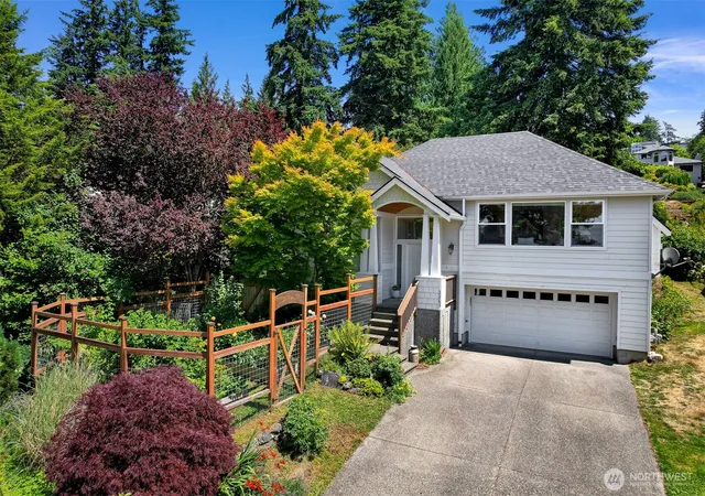 Photo 2 of Sale Pending at 2203 36th Street, Bellingham, WA 98229 | MLS# NWM2555899 | Listing updated on 2026-09-17